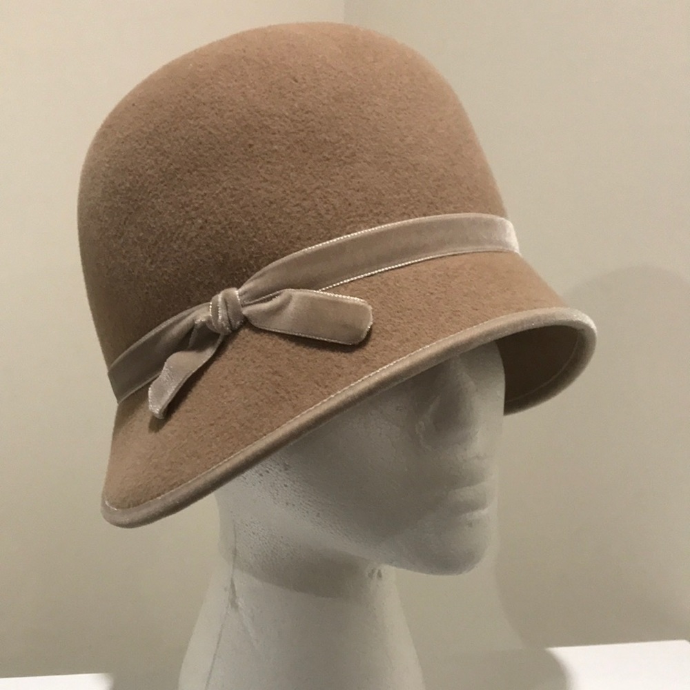 Louise green women’s Vintage hat with bow light brown brand: Louise green women